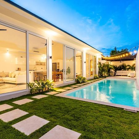 Casa Blanca Villa By Betterplace Uluwatu Extérieur photo