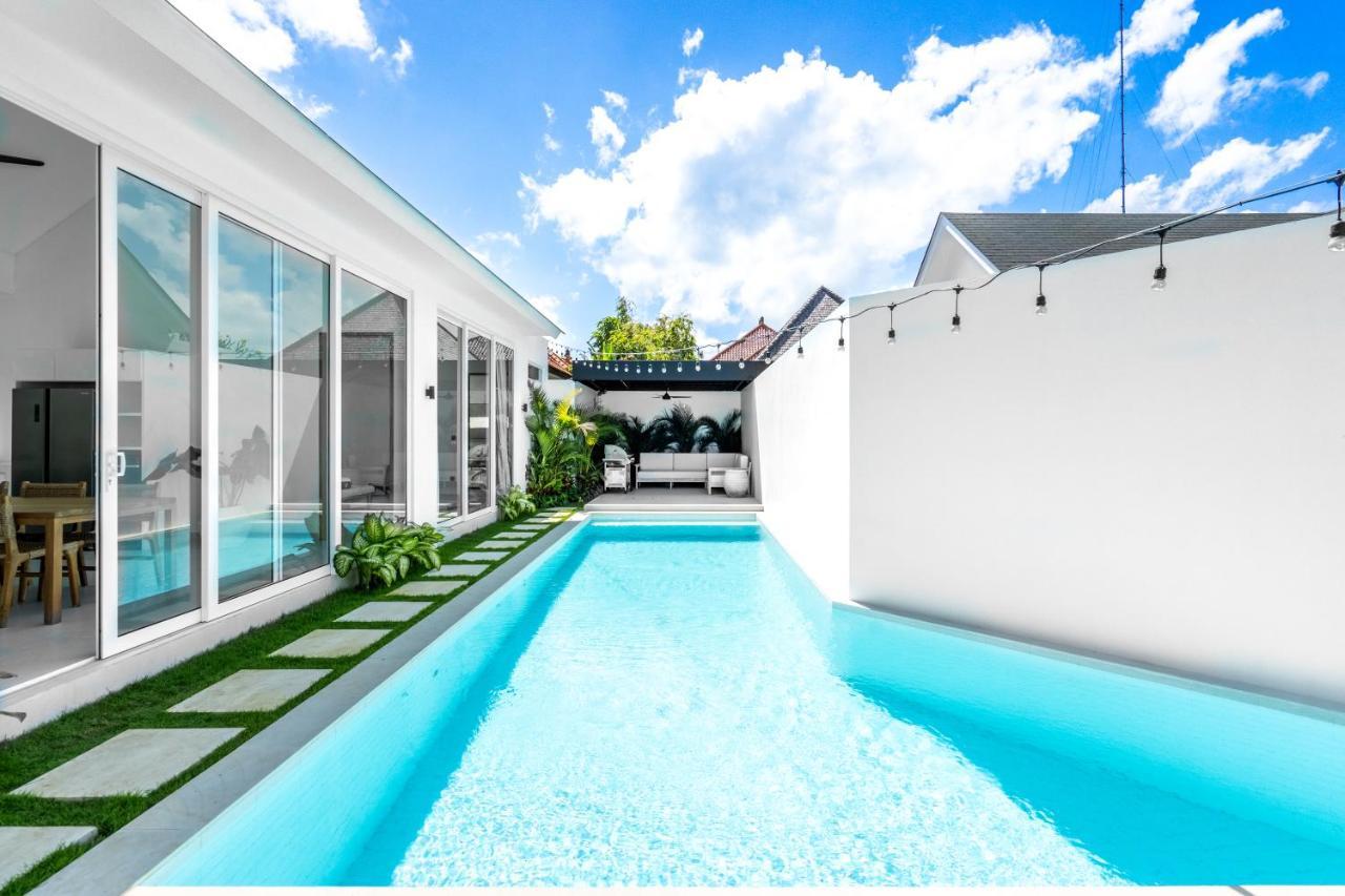 Casa Blanca Villa By Betterplace Uluwatu Extérieur photo