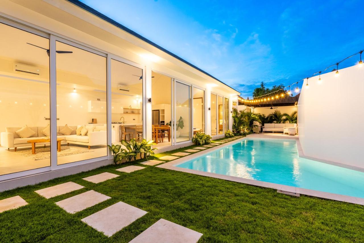 Casa Blanca Villa By Betterplace Uluwatu Extérieur photo