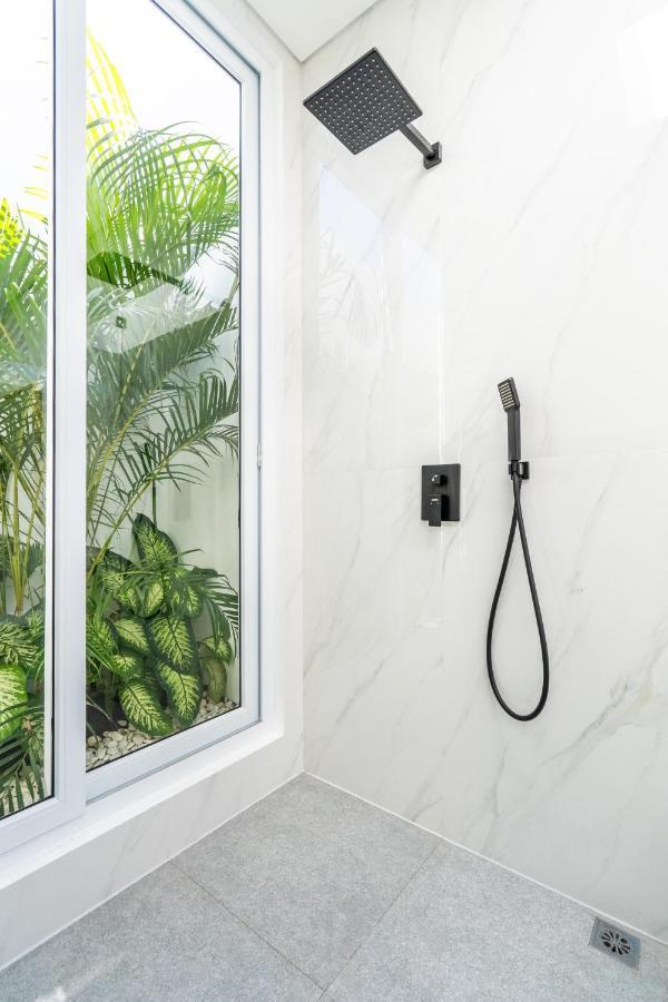 Casa Blanca Villa By Betterplace Uluwatu Extérieur photo
