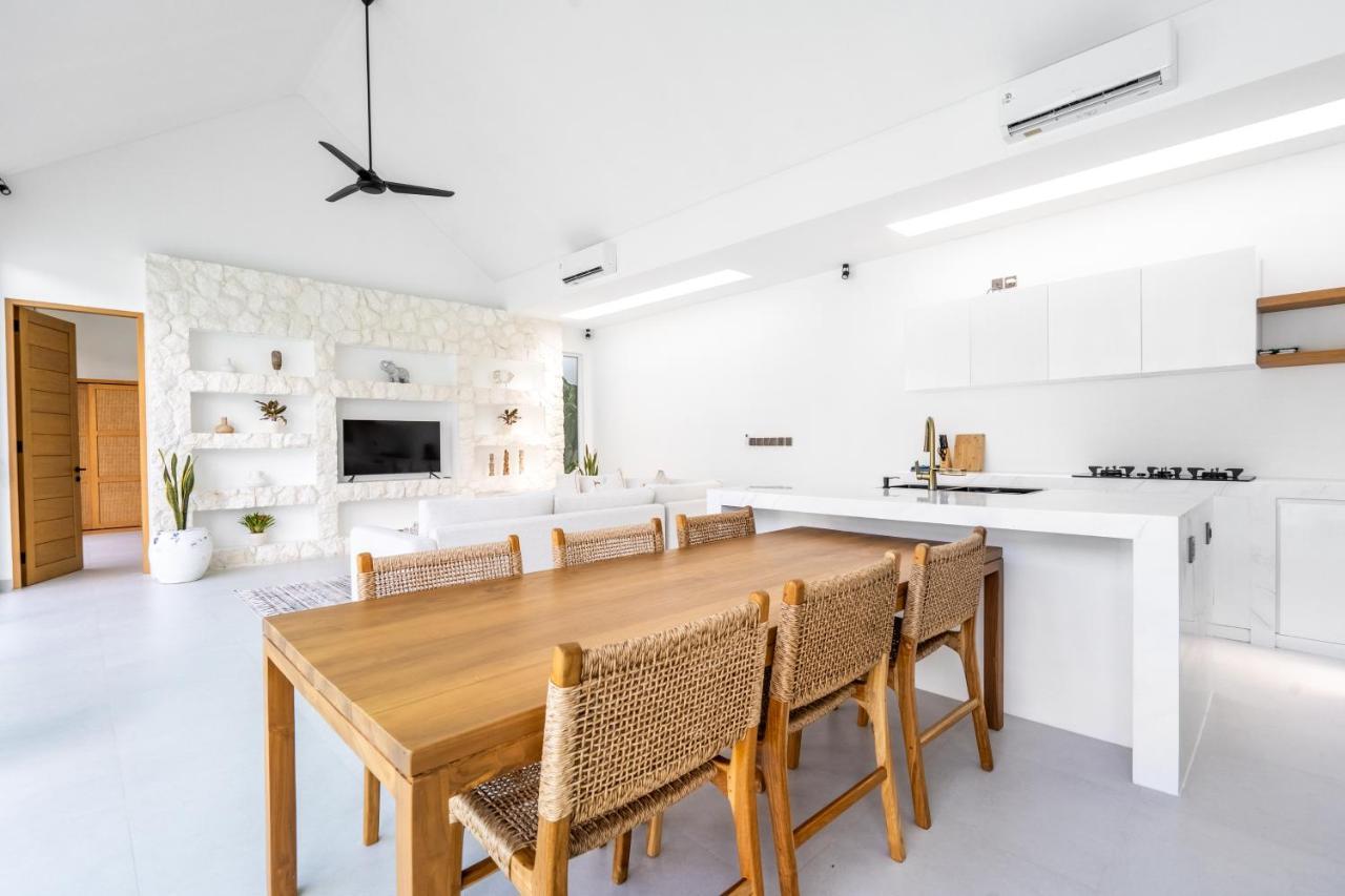 Casa Blanca Villa By Betterplace Uluwatu Extérieur photo