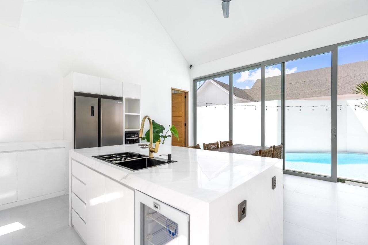 Casa Blanca Villa By Betterplace Uluwatu Extérieur photo