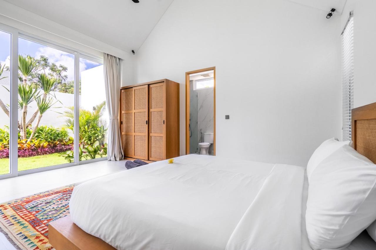 Casa Blanca Villa By Betterplace Uluwatu Extérieur photo