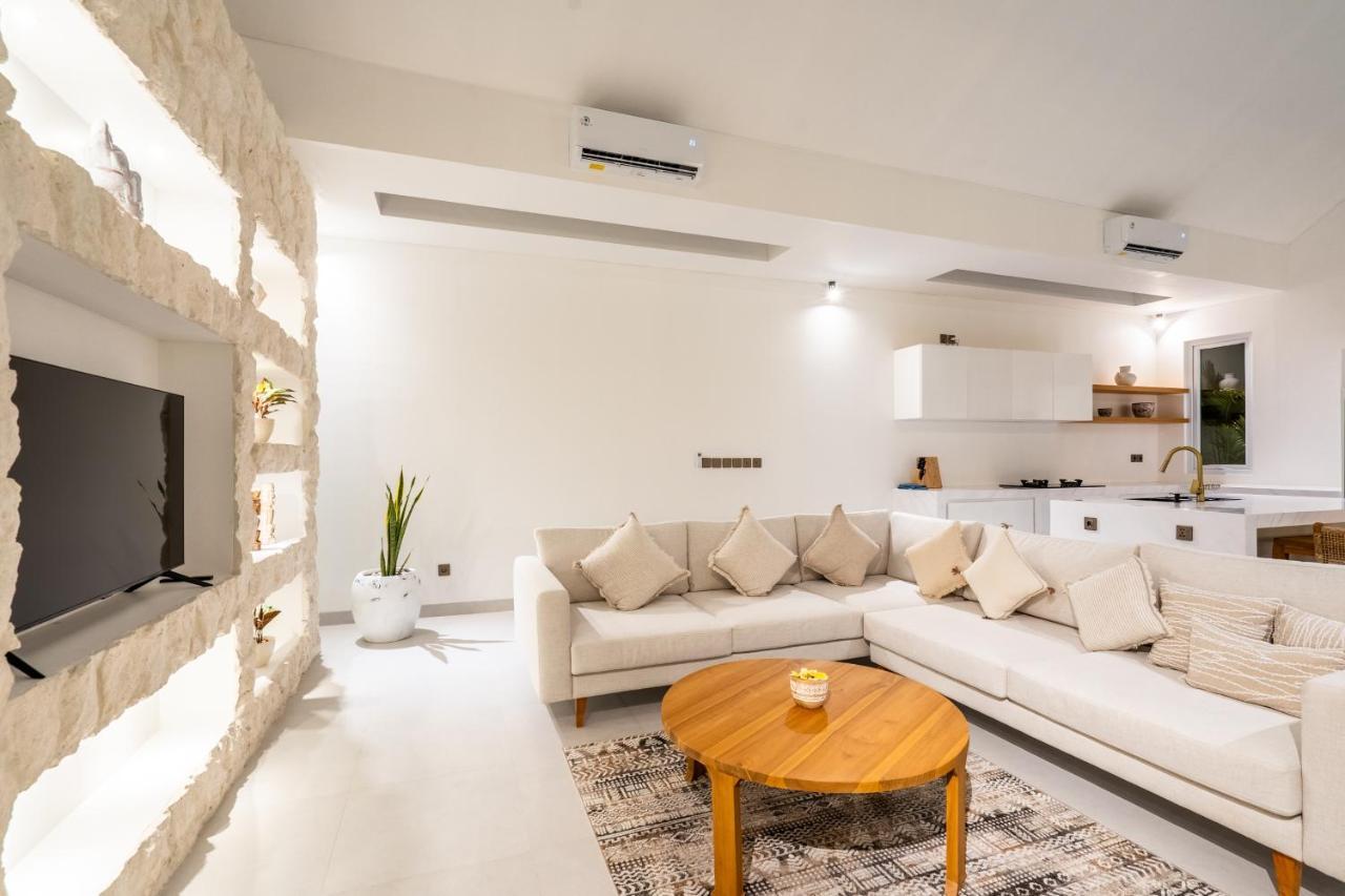 Casa Blanca Villa By Betterplace Uluwatu Extérieur photo